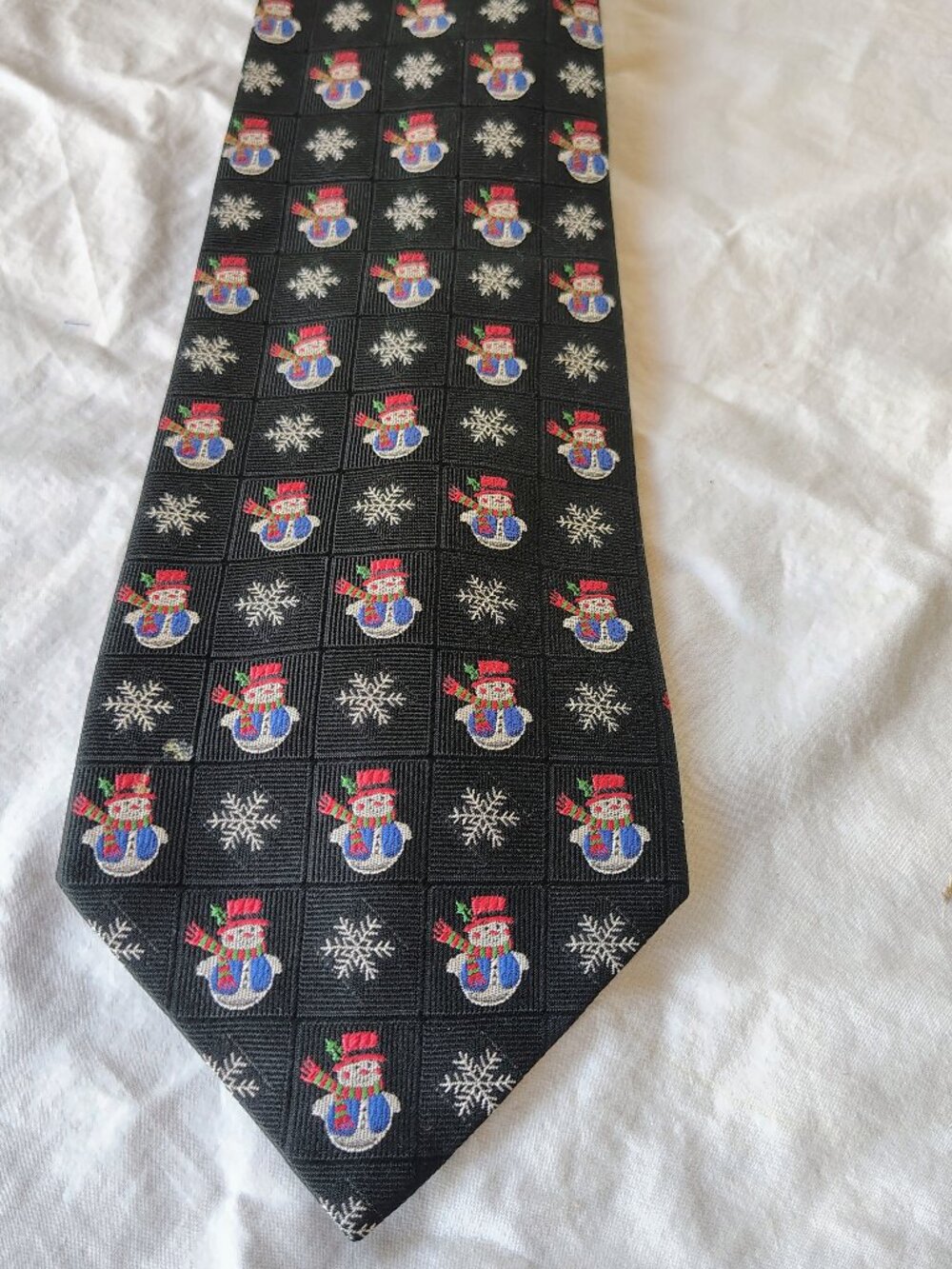 Hallmark Holiday Traditions Snowman Snowflake Tie Party Christmas Necktie Silk